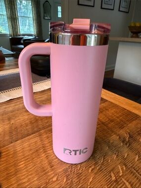 RTIC 20 Ounce Pink Insulated Travel Mug with Handle